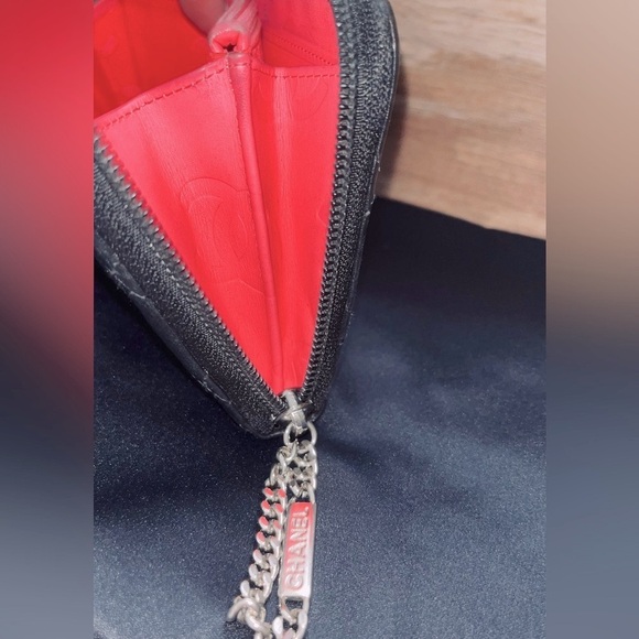 Chanel Authentic Quilted Cambon Zip Around Wallet Dust Bag VGC - Picture 8 of 12